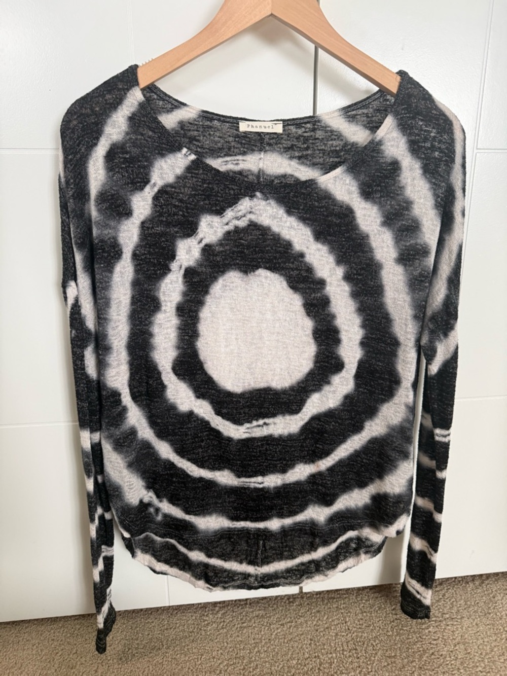 Phanuel Black and White Tie-Dye Sweater Top